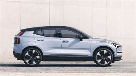 Volvo Intros EX30 Small Premium SUV with MSRP Like ICE SUV with Low ...